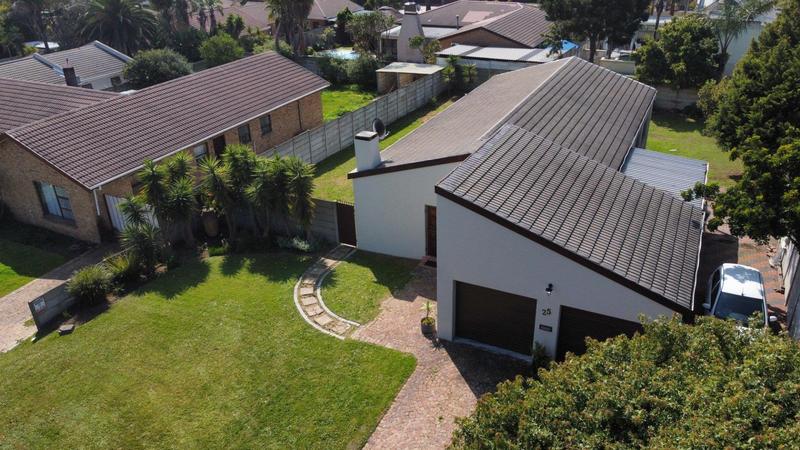 4 Bedroom Property for Sale in Rouxville Western Cape